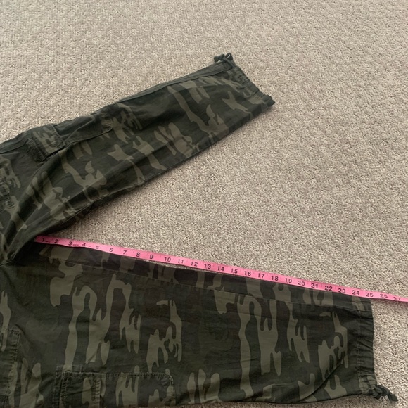 Sanctuary Camo Capri - Picture 7 of 8